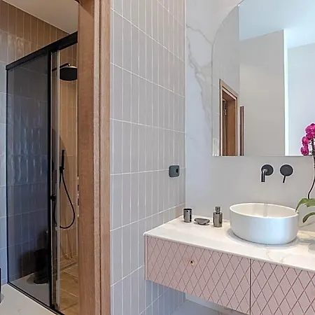 Omma Aparthotel 4*