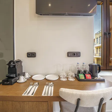 Omma Aparthotel 4*